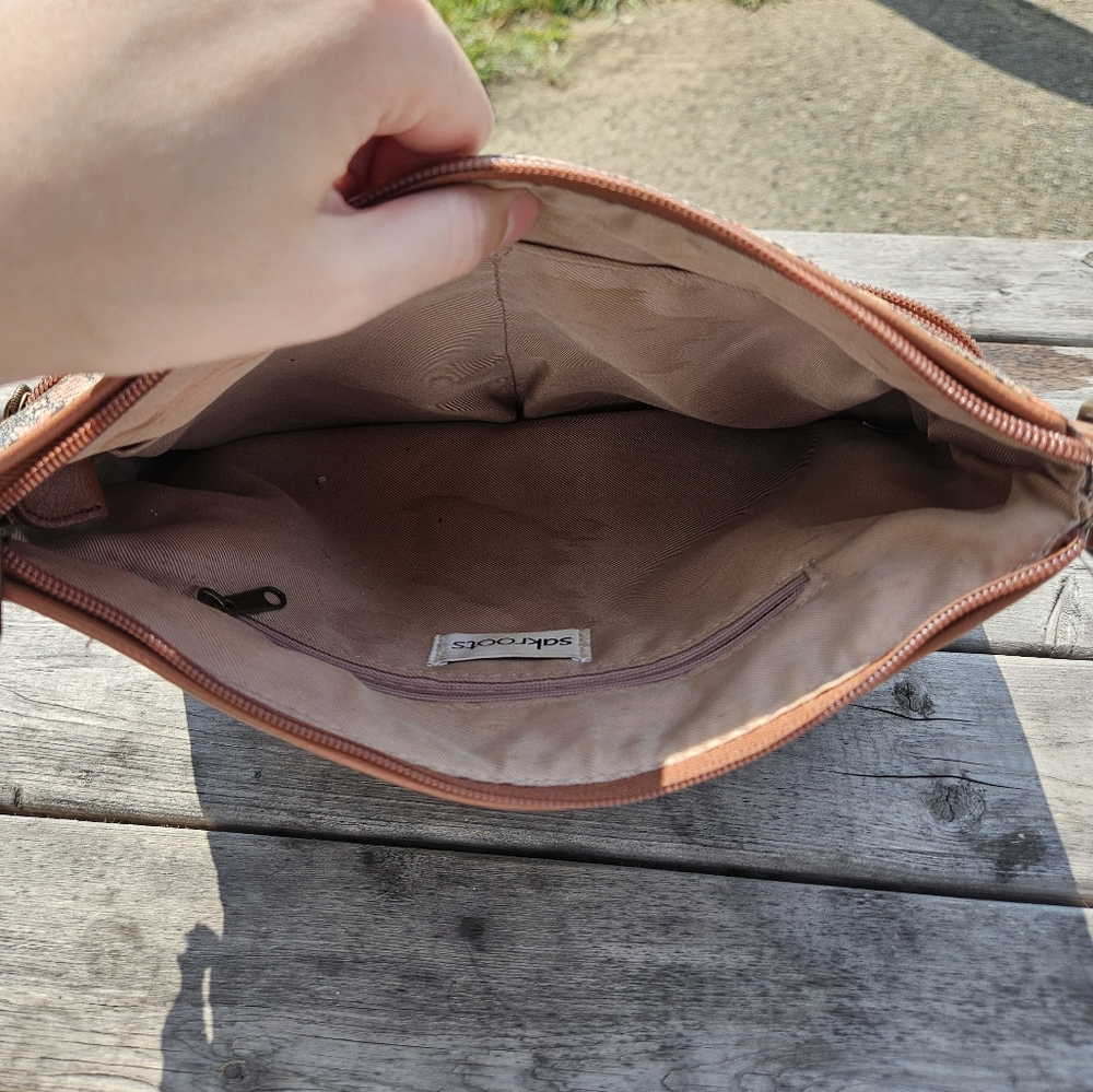 Sakroots purse